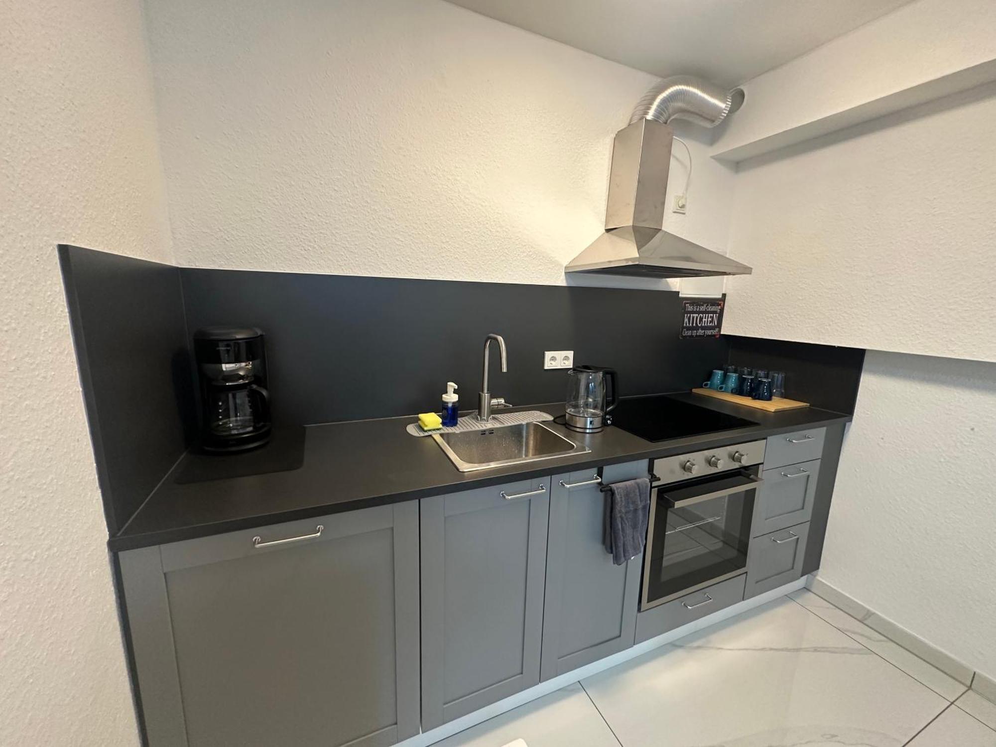 Messe - Fair & Airport By Henkel * Düsseldorf